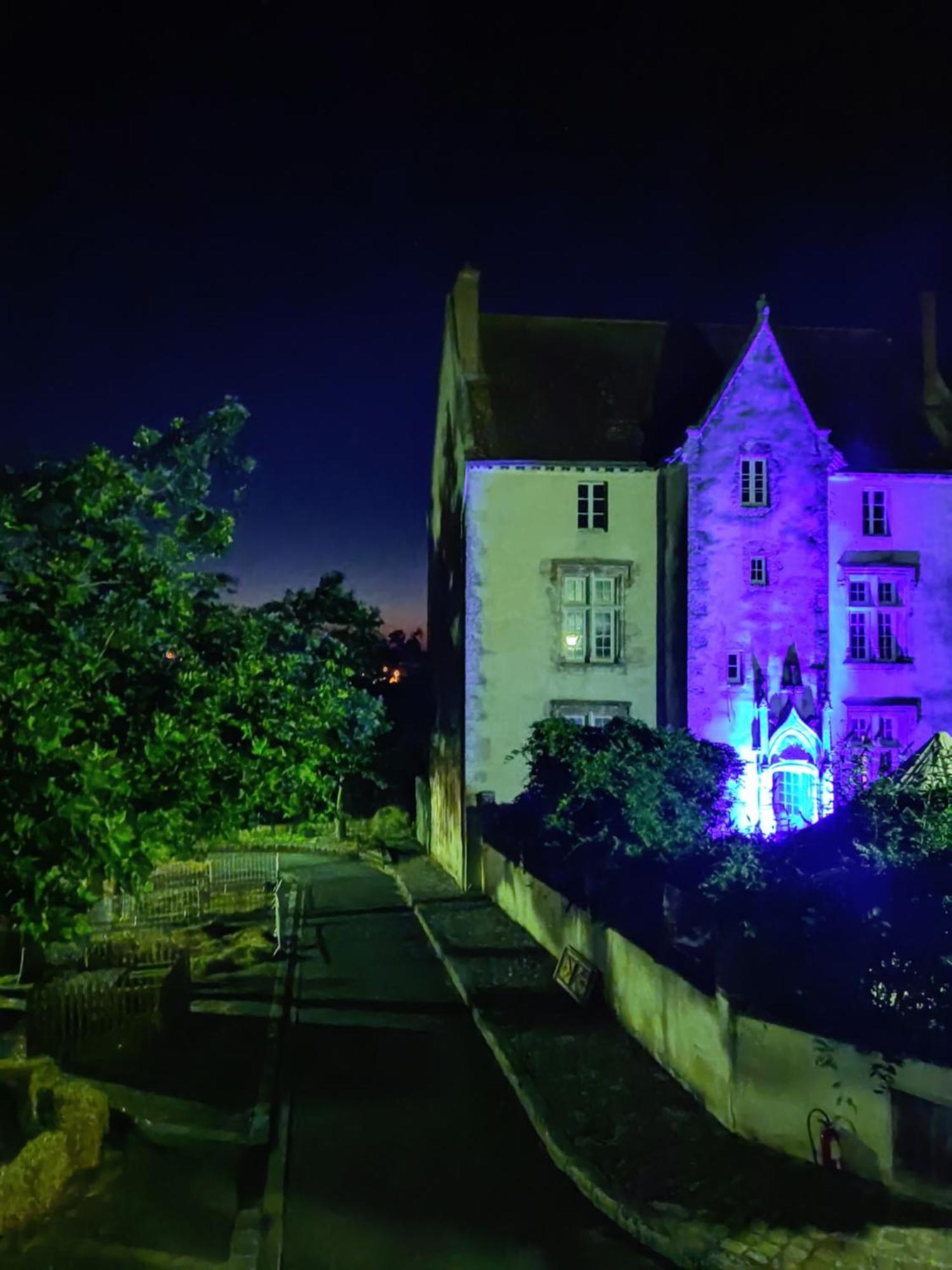 Halte Douillette Au Coeur De La Ville Châteaudun Extérieur photo